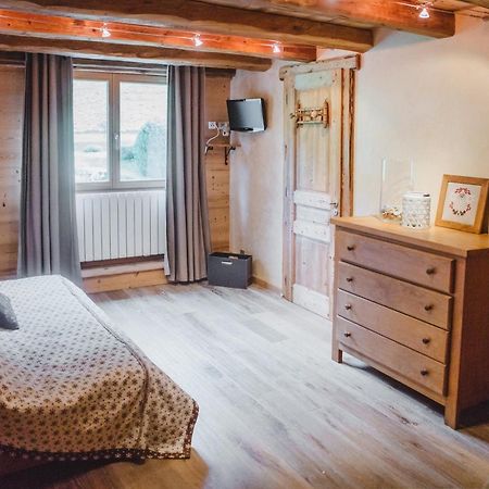 La Ferme Des Cousines Appartement Saint-Sigismond  Buitenkant foto